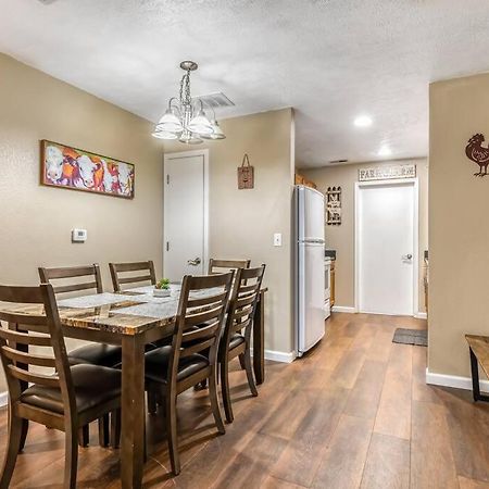 Cozy 3-Bedroom Condo Near Branson Exterior photo