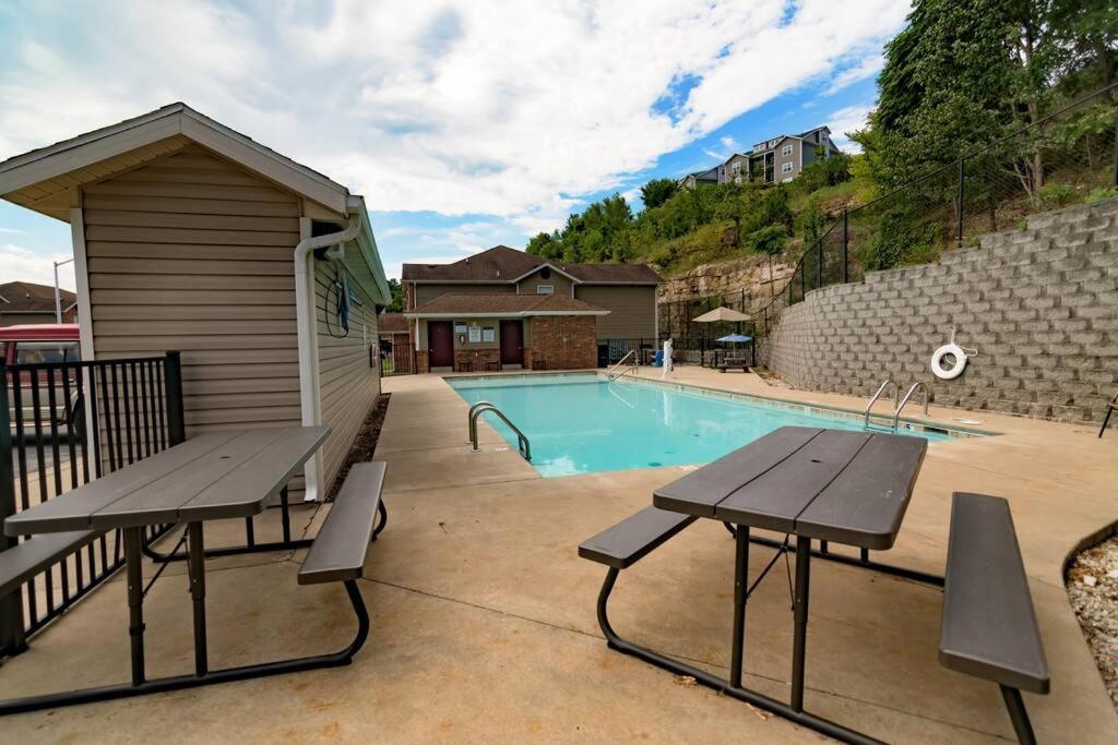 Cozy 3-Bedroom Condo Near Branson Exterior photo